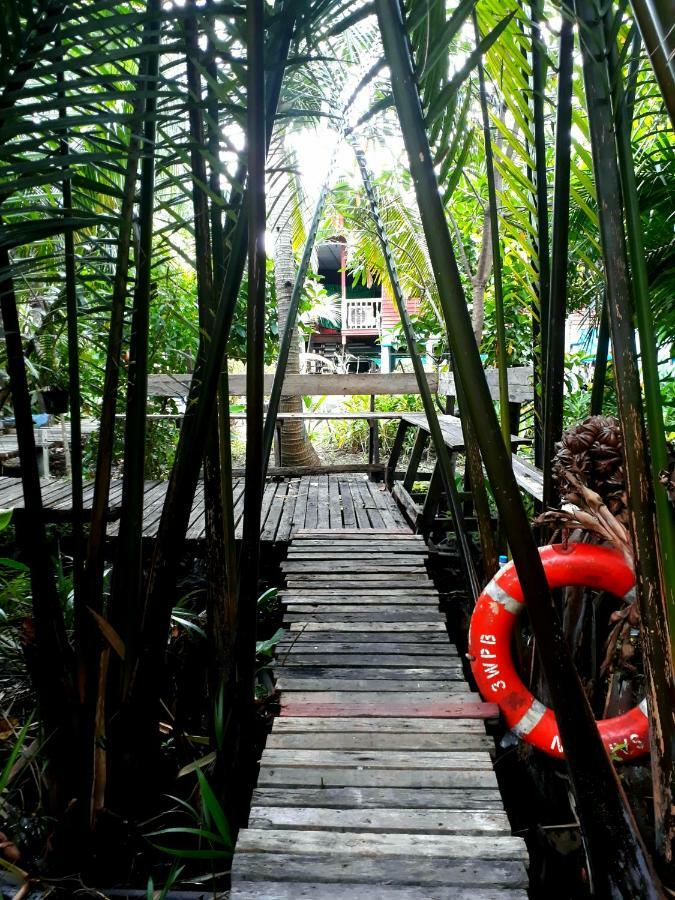 Baan Glangsuan Bang Kobua Hotel Bang Chak Екстериор снимка